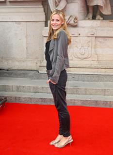 Jessica Ginkel feet photo thumbnail