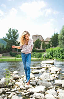 Jessica Goicoechea feet photo thumbnail