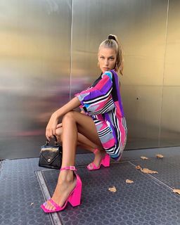 Jessica Goicoechea feet photo thumbnail