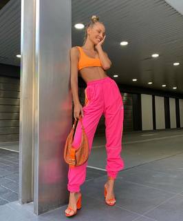 Jessica Goicoechea feet photo thumbnail