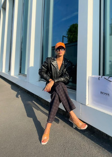 Jessica Goicoechea feet photo thumbnail