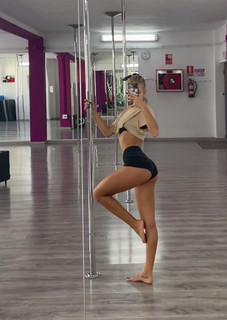 Jessica Goicoechea feet photo thumbnail