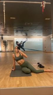 Jessica Goicoechea feet photo thumbnail