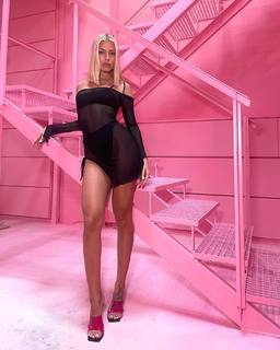 Jessica Goicoechea feet photo thumbnail