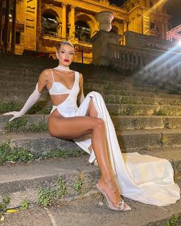 Jessica Goicoechea feet photo thumbnail