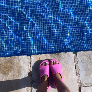 Jessica Goicoechea feet photo thumbnail