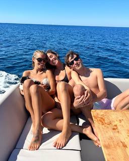 Jessica Goicoechea feet photo thumbnail