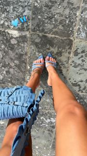 Jessica Goicoechea feet photo thumbnail