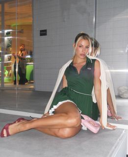 Jessica Goicoechea feet photo thumbnail