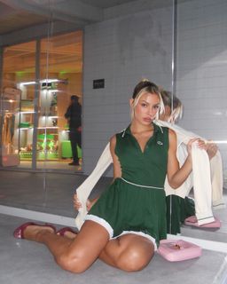 Jessica Goicoechea feet photo thumbnail