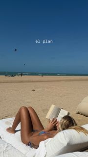 Jessica Goicoechea feet photo thumbnail