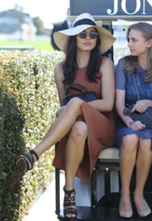 Jessica Gomes feet photo thumbnail