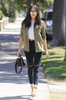 Jessica Gomes feet photo thumbnail