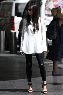 Jessica Gomes feet photo thumbnail