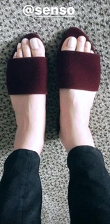 Jessica Gomes feet photo thumbnail