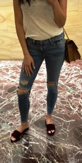 Jessica Gomes feet photo thumbnail