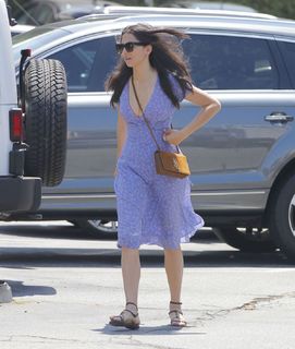 Jessica Gomes feet photo thumbnail