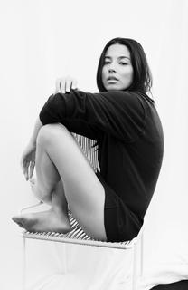 Jessica Gomes feet photo thumbnail