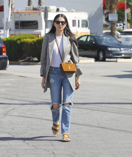 Jessica Gomes feet photo thumbnail