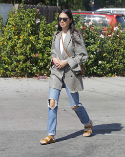 Jessica Gomes feet photo thumbnail