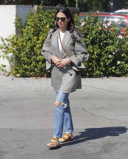 Jessica Gomes feet photo thumbnail