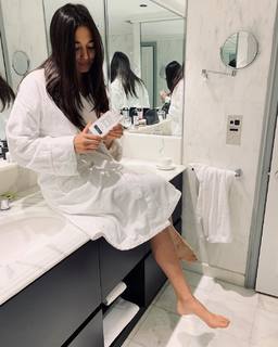 Jessica Gomes feet photo thumbnail