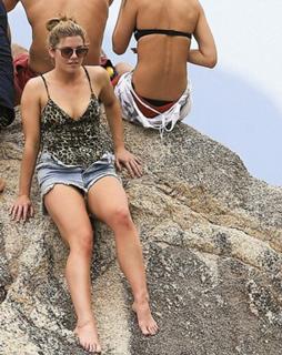 Jessica Grace Smith feet photo 17