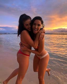 Jessica Green feet photo thumbnail