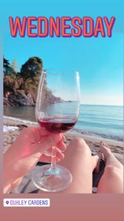 Jessica Green feet photo thumbnail