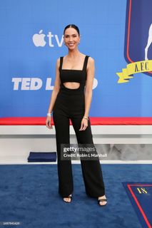 Jessica Green feet photo thumbnail