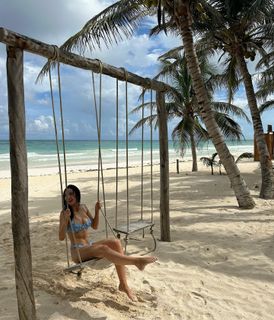 Jessica Green feet photo thumbnail