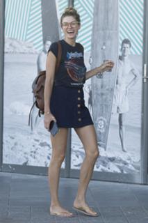 Jessica Hart feet photo thumbnail