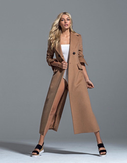Jessica Hart feet photo thumbnail