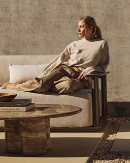 Jessica Hart feet photo 2