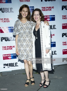 Jessica Hecht feet photo 15