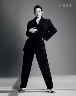 Jessica Henwick feet photo thumbnail