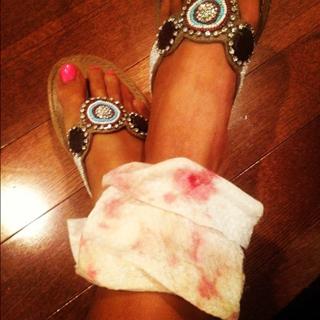Jessica Hinton feet photo 9