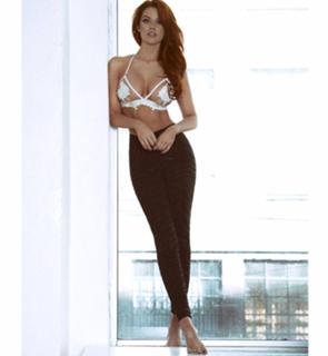 Jessica Hinton feet photo 15