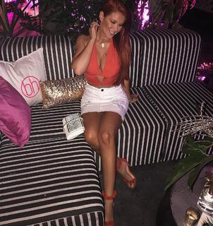 Jessica Hinton feet photo 16