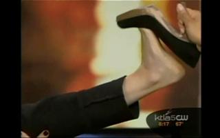 Jessica Holmes feet photo 3