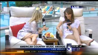 Jessica Holmes feet photo 15