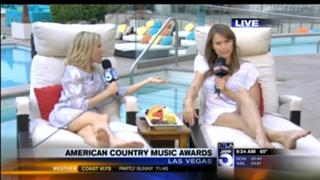 Jessica Holmes feet photo 11