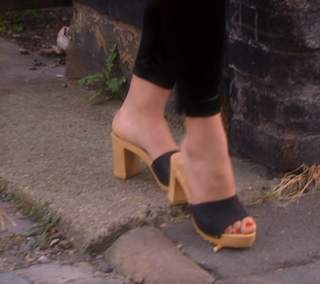 Jessica Hynes feet photo 9