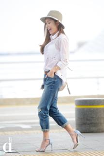 Jessica Jung feet photo thumbnail