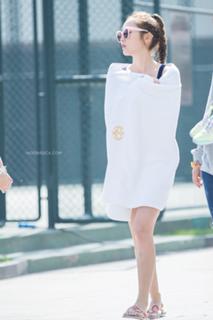 Jessica Jung feet photo thumbnail