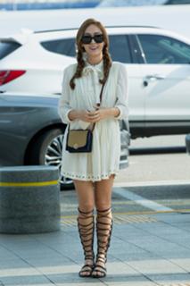 Jessica Jung feet photo thumbnail