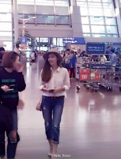 Jessica Jung feet photo thumbnail