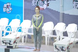 Jessica Jung feet photo thumbnail