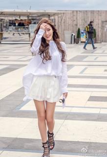 Jessica Jung feet photo thumbnail