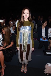 Jessica Jung feet photo thumbnail